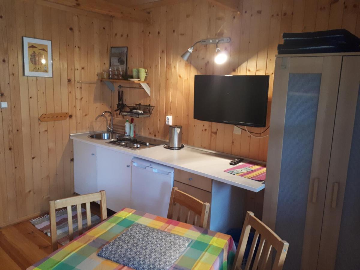 Apartament Pokoje U Franka Jastarnia Exterior foto